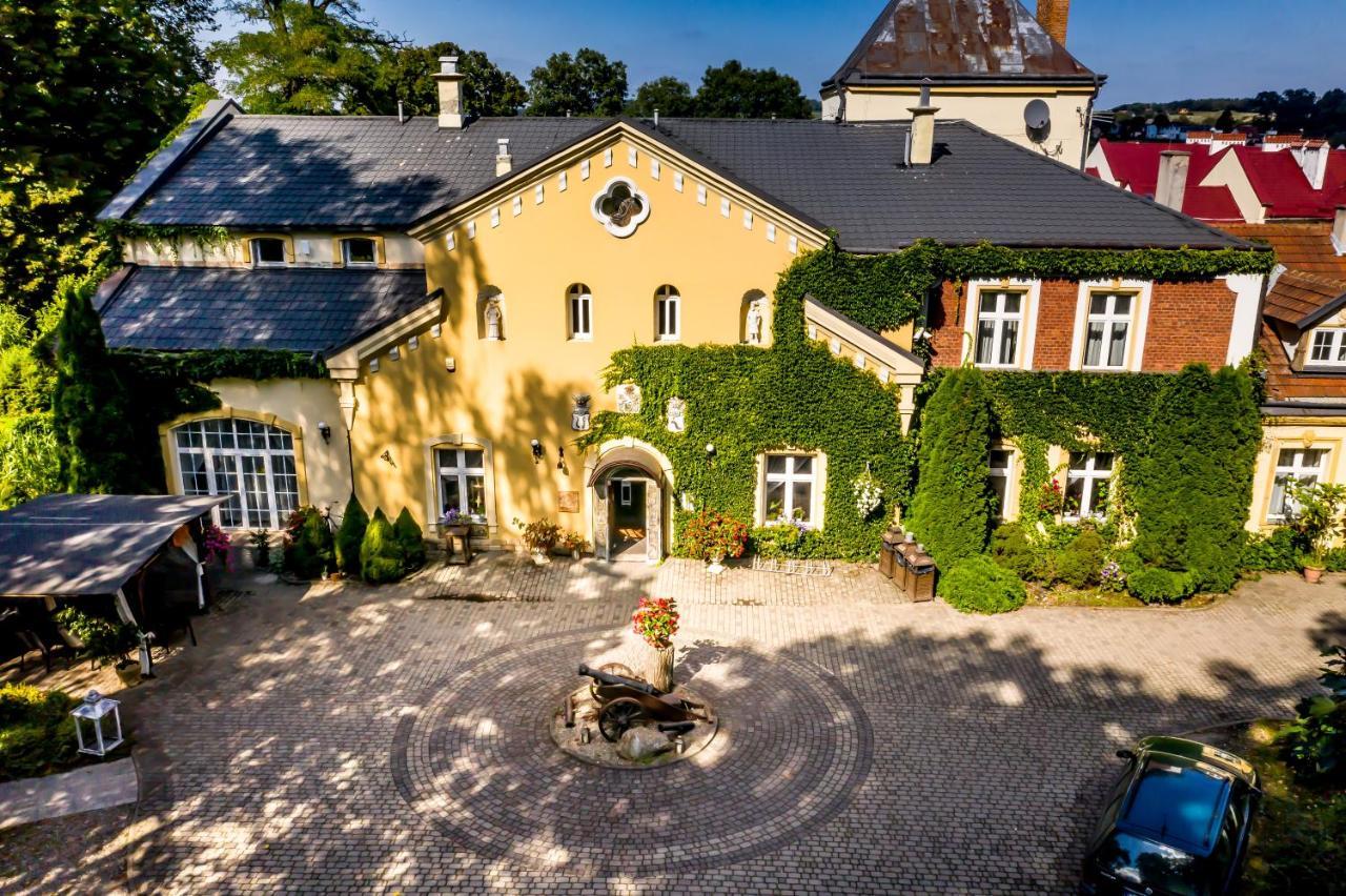 Dwor Boratyn Bed and Breakfast Exteriör bild