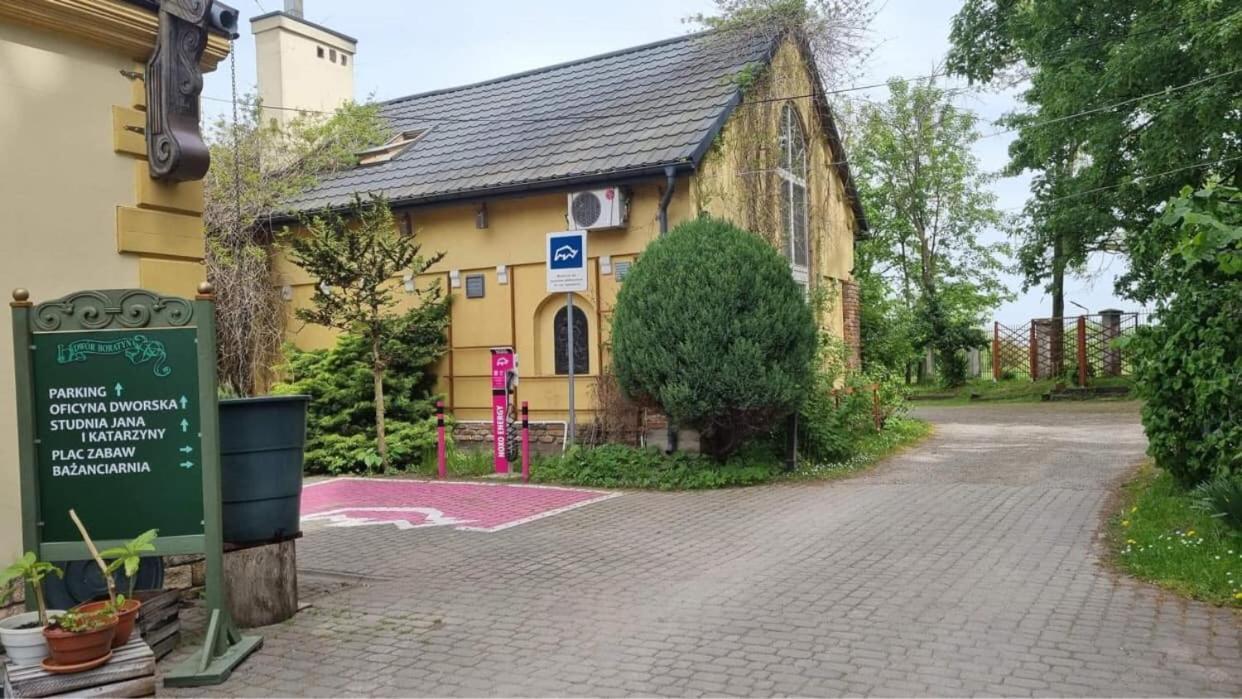 Dwor Boratyn Bed and Breakfast Exteriör bild