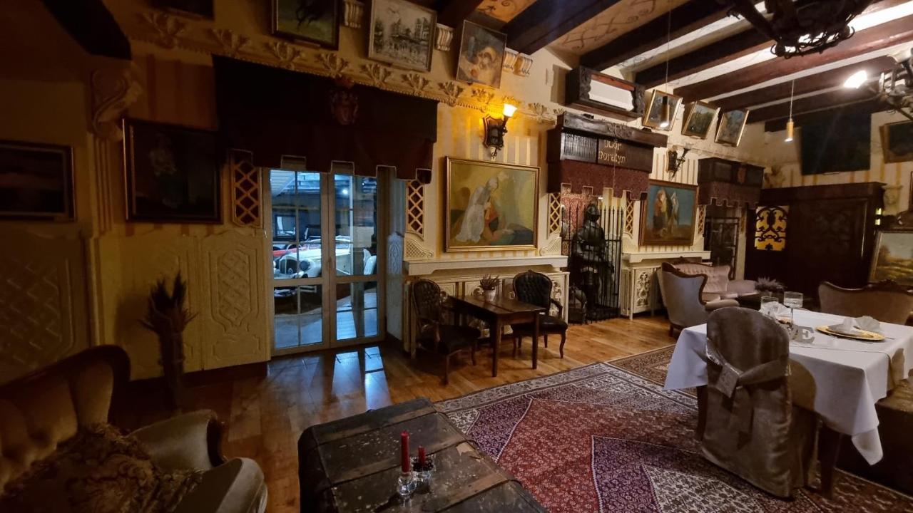 Dwor Boratyn Bed and Breakfast Exteriör bild